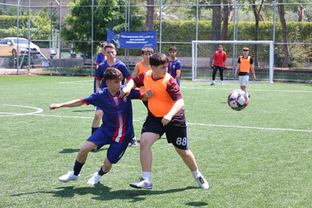 Antalya Büyükşehir Belediyesi’nden Gençlere Özel Futbol ve Basketbol Turnuvası