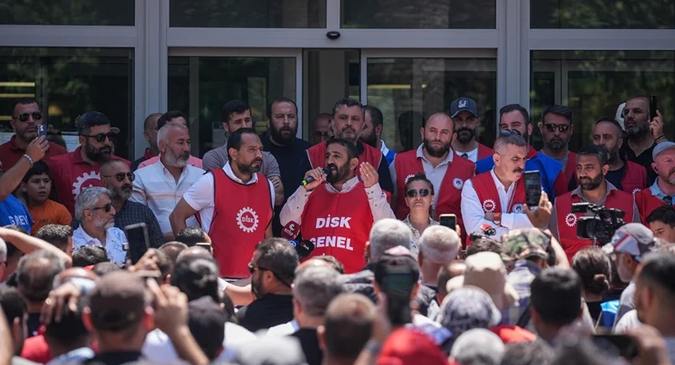 İzmir’e Bayram Müjdesi: 23 Bin İşçinin Grevi Sona Erdi