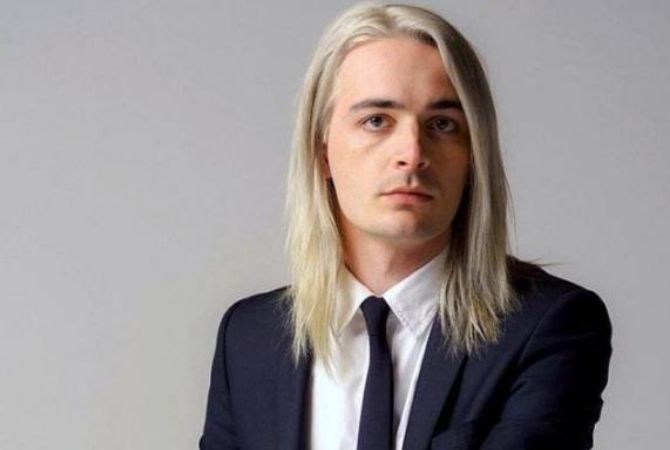 Dijital Kimliklerin Anatomisi: Titanic Sinclair ile Sanat, Kurgu ve Gerçek Üzerine