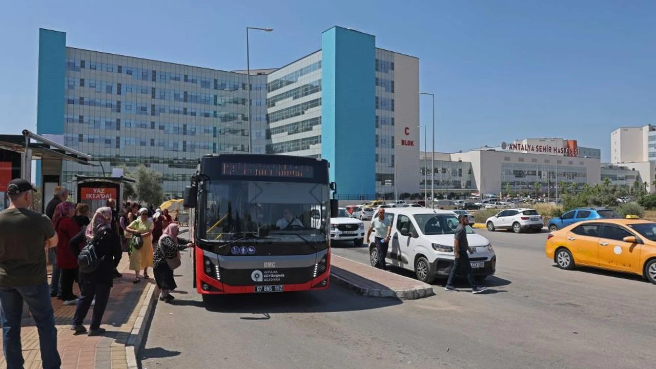 Antalya Şehir Hastanesi’ne Kesintisiz Ulaşım: 114 No’lu Yeni Hat Hizmete Girdi