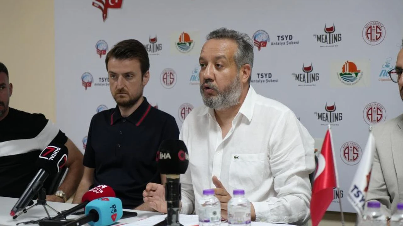Antalyaspor’da Deprem: Başkan Sinan Boztepe İstifasını Açıkladı