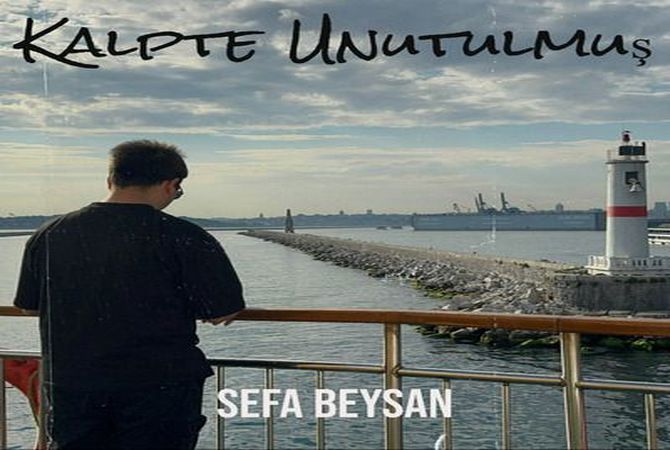 Sefa Beysan, ‘Kalpte Unutulmuş’ ile hız kesmeden müzik kariyerine devam ediyor!