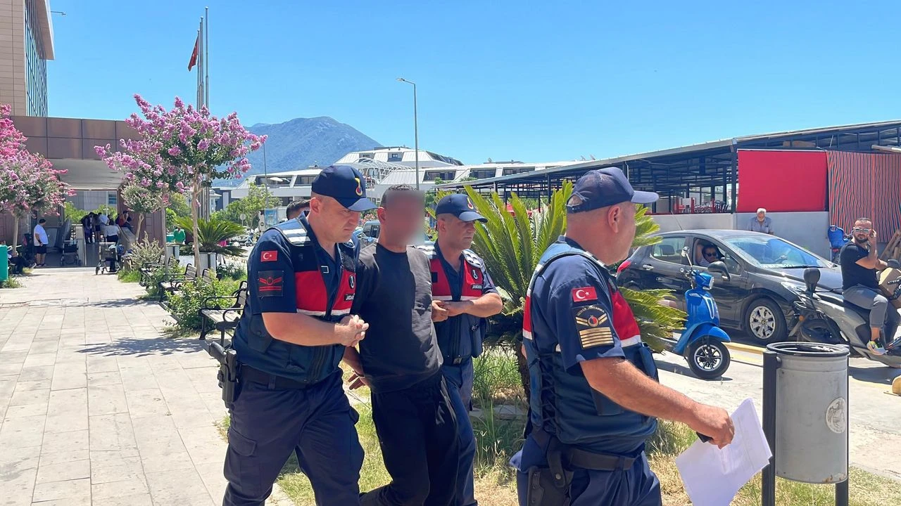 Alanya’da Dehşet: Eski Eşini Bıçakladı