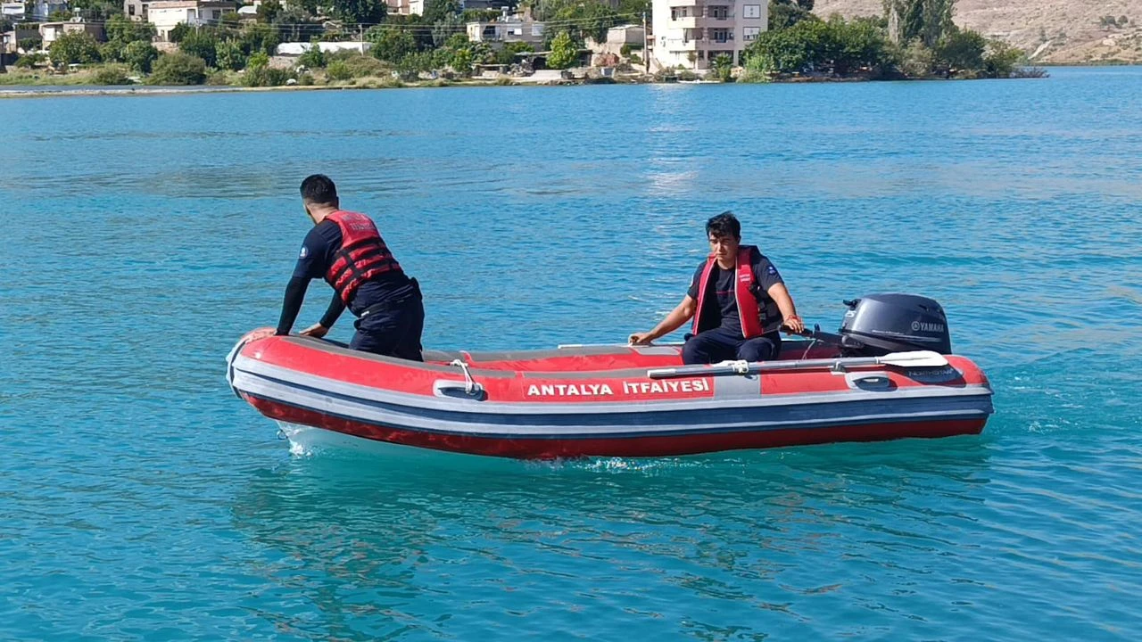 Manavgat’ta Baraj Gölünde Kayıp: 16 Yaşındaki Genç İçin Arama Başlatıldı