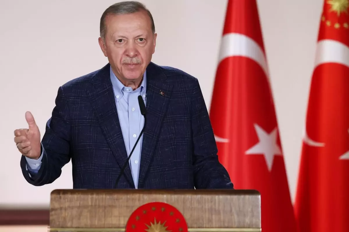 Cumhurbaşkanı Erdoğan’dan 85 Milyona Bayrak Çağrısı: “Her Hane Ay Yıldızla Donatılmalı”