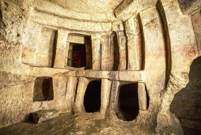 Ħal-Saflieni Katakombu: Malta’nın Yeraltındaki Gizemli Tapınağı
