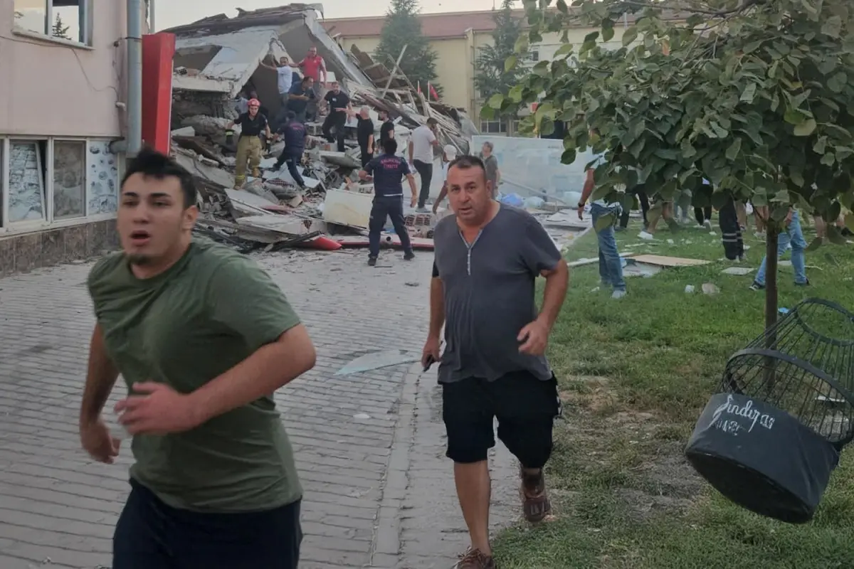 Balıkesir’de Deprem Kabusu Sürüyor: 420 Artçı, Biri 4.0 Şiddetinde!
