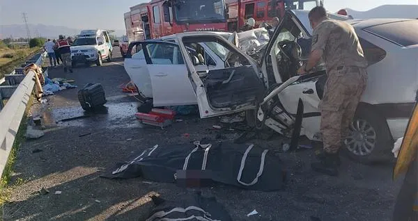 Erzurum’da Katliam Gibi Kaza: 4 Ölü, 4 Yaralı