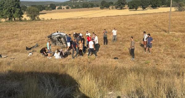 Kütahya’da Feci Kaza: Otomobil Tarlaya Uçtu, 1 Ölü 5 Yaralı