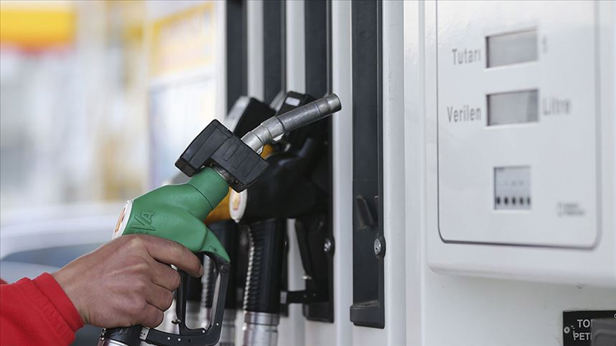 Akaryakıtta tabela değişiyor: Benzin ve motorine ÖTV zammı