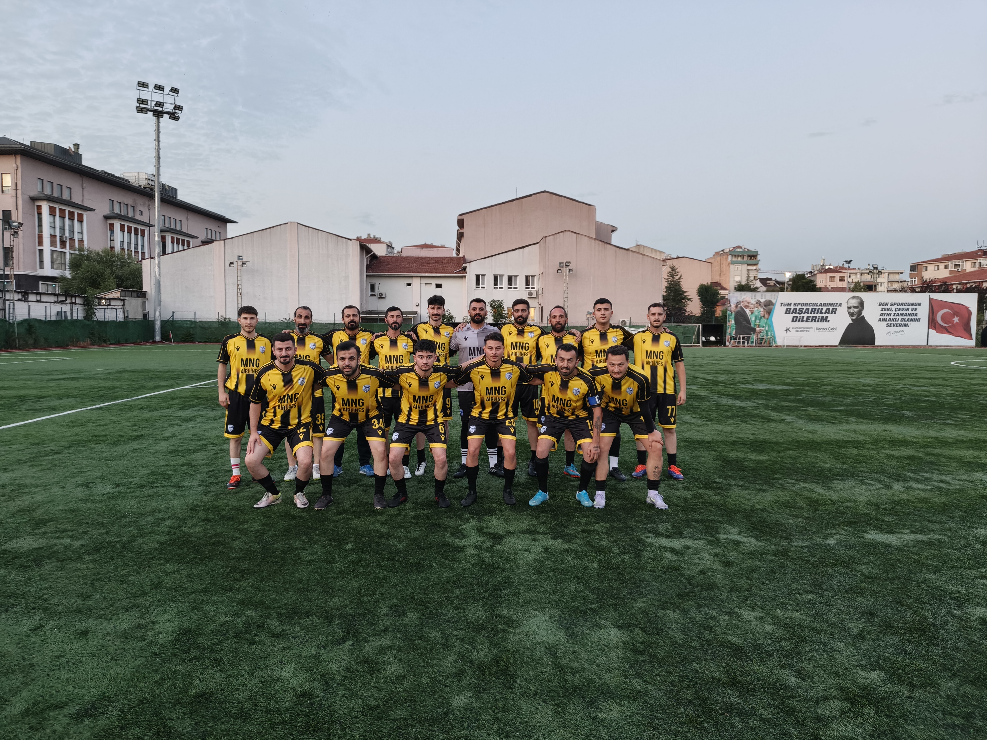 Mavi Duvar FC: “Biz Sadece Futbol Takımı Değil, Büyük Bir Aileyiz”